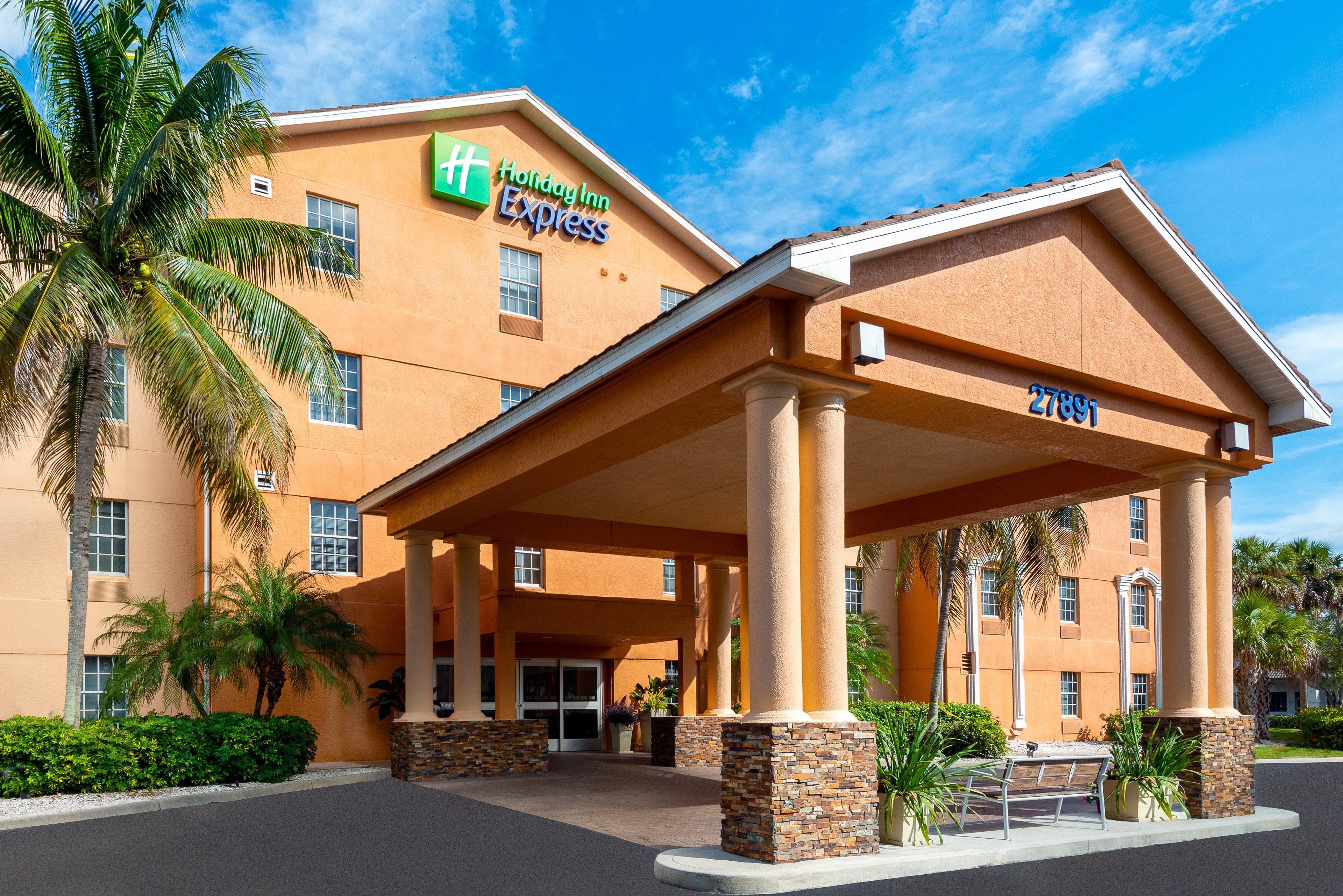 Holiday Inn Express Hotel & Suites Bonita Springs/Naples, An Ihg Hotel Exterior photo
